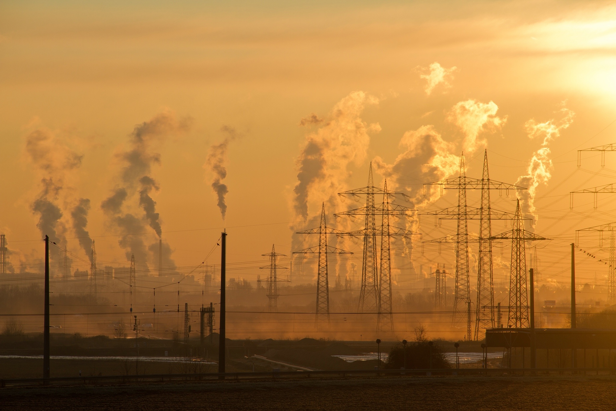 air-air-pollution-climate-change-dawn-221012.jpg